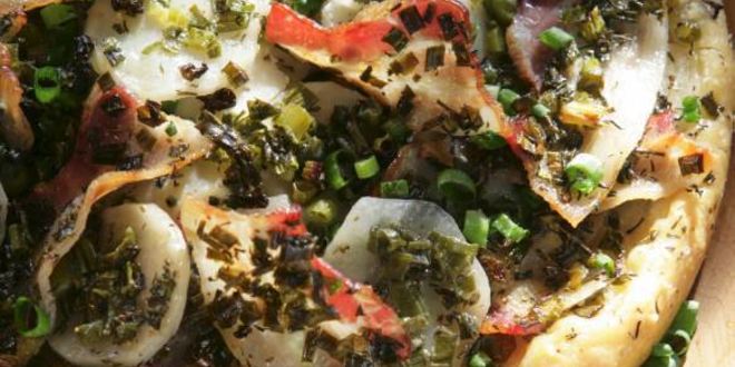 Рецепт пиццы с зеленым луком и тимьяном