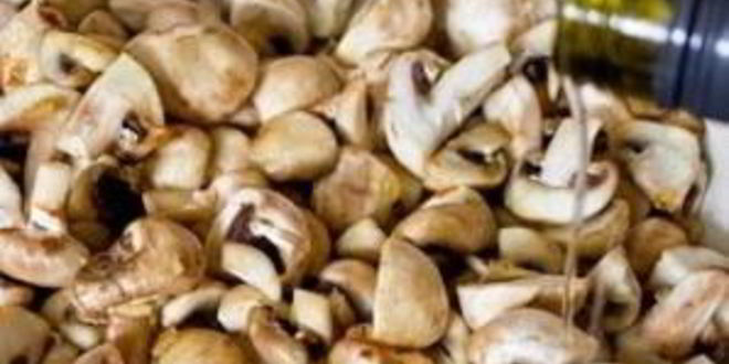 Рецепт цельнозерновой пиццы с шампиньонами и рикоттой