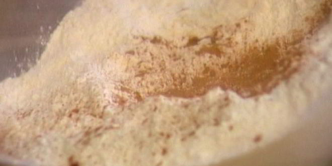 Рецепт пончиков на кефире с корицей и мускатным орехом