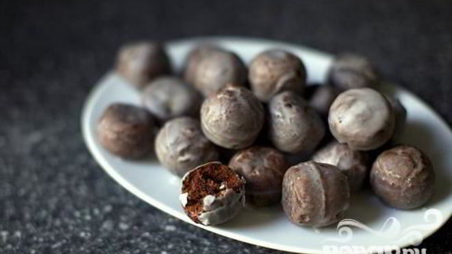 Рецепт шоколадных пончиков в глазури