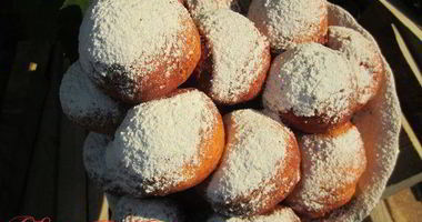 Рецепт Творожных пончиков с вишней