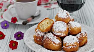 Рецепт Творожных пончиков в масле