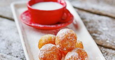 Рецепт Творожных пончиков, жаренных в масле