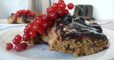 Рецепт Черно-смородиновой коврижка под шоколадом