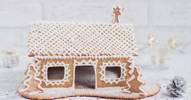 Рецепт Домика пряничного с сахарными узорами