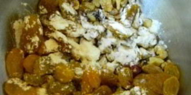 Рецепт коврижки медовой с изюмом