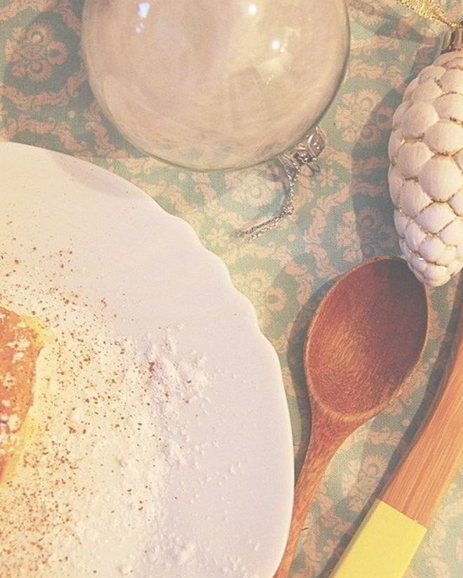 Рецепт хлебной шарлотки с персиками