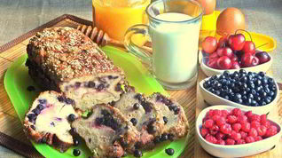 Рецепт Хлебной шарлотки Яблочно-ягодная