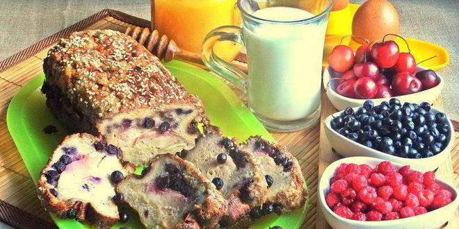 Рецепт Хлебной шарлотки Яблочно-ягодная