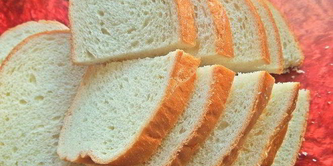 Рецепт хлебной шарлотки яблочно-ягодная