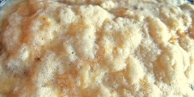 Рецепт хлебной шарлотки яблочно-ягодная