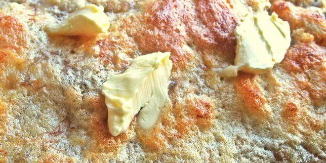 Рецепт хлебной шарлотки яблочно-ягодная