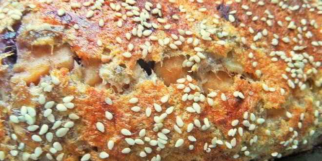 Рецепт хлебной шарлотки яблочно-ягодная