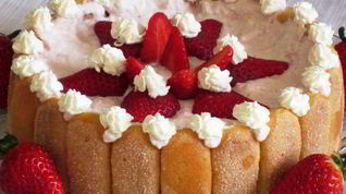 Рецепт Клубнично-творожной шарлотка