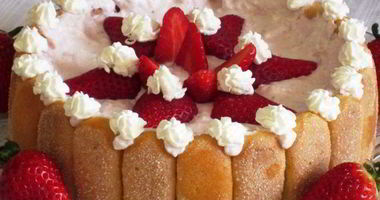 Рецепт Клубнично-творожной шарлотка