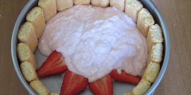 Рецепт клубнично-творожной шарлотка