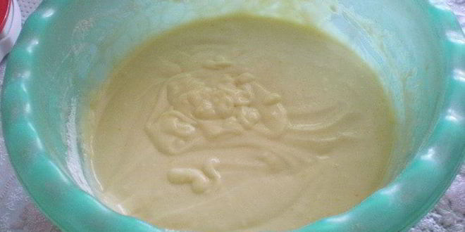 Рецепт мини-шарлотки с изюмом