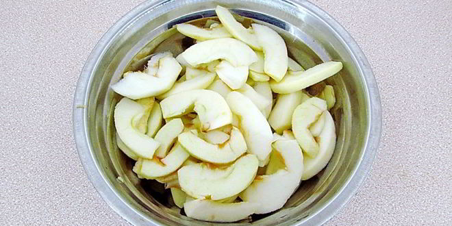 Рецепт шарлотки из белого хлеба