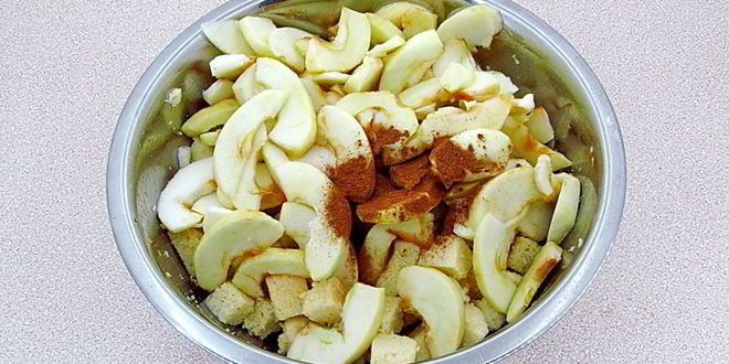 Рецепт шарлотки из белого хлеба