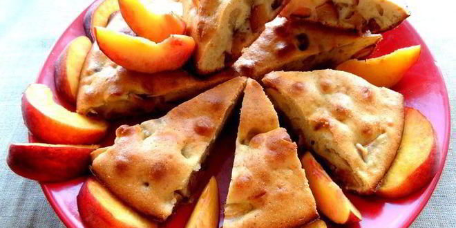 Рецепт шарлотки с нектаринами