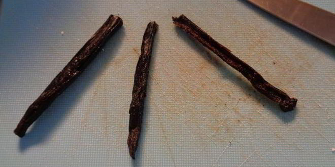 Рецепт шарлотки с ревенем, вяленой вишней и пряностями