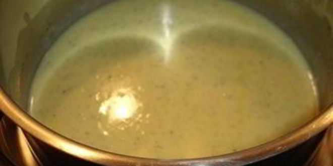 Рецепт шарлотки с шоколадно-малиновым муссом и воздушным ванильным кремом