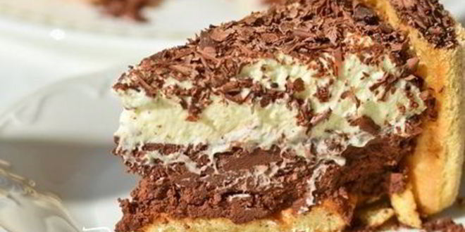 Рецепт шарлотки с шоколадно-малиновым муссом и воздушным ванильным кремом