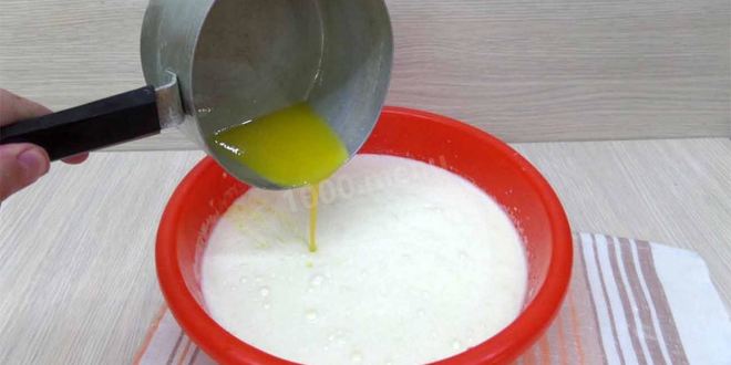 Рецепт шарлотки с вишней и яблоками на простокваше