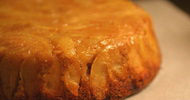 Рецепт Шарлотки с замороженными яблоками