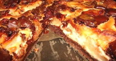 Рецепт Шарлотки шоколадной с яблоками