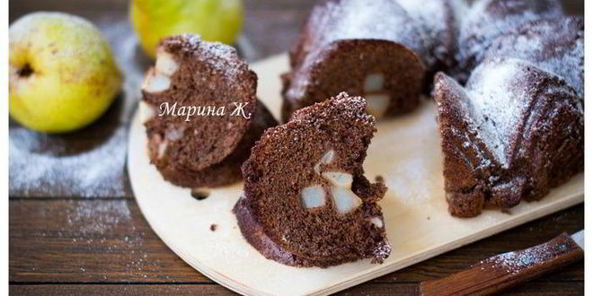 Рецепт шоколадной шарлотки с грушей и корицей