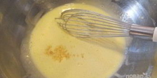 Рецепт теста на шарлотку с яблоками