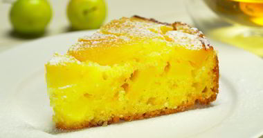 Рецепт Яблочной шарлотки с цедрой