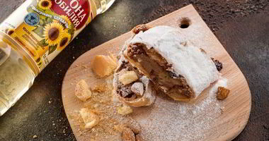 Рецепт Ароматного яблочного штруделя