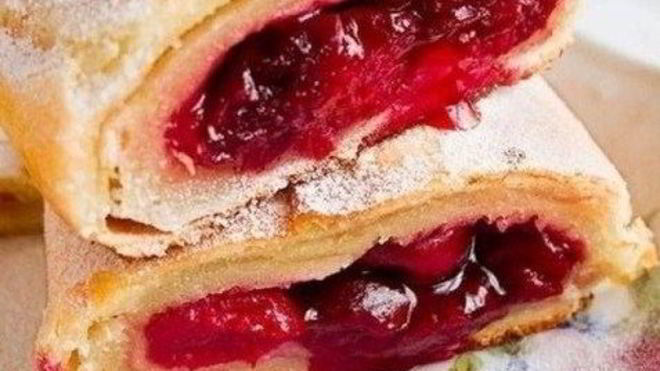 Рецепт австрийского штруделя с вишнями