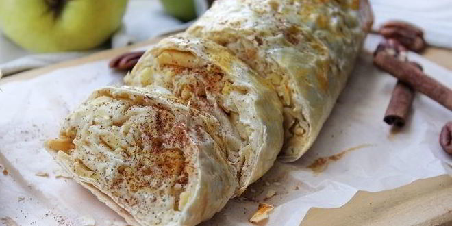 Рецепт ленивого полезного штруделя