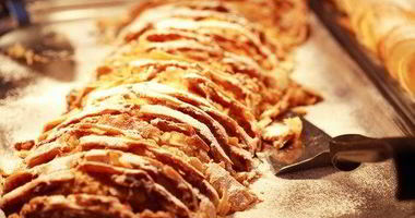 Рецепт Нежного абрикосового штруделя