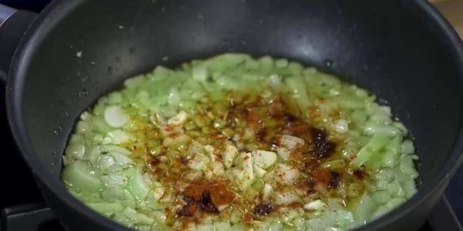 Рецепт овощного штруделя с фасолью и паприкой