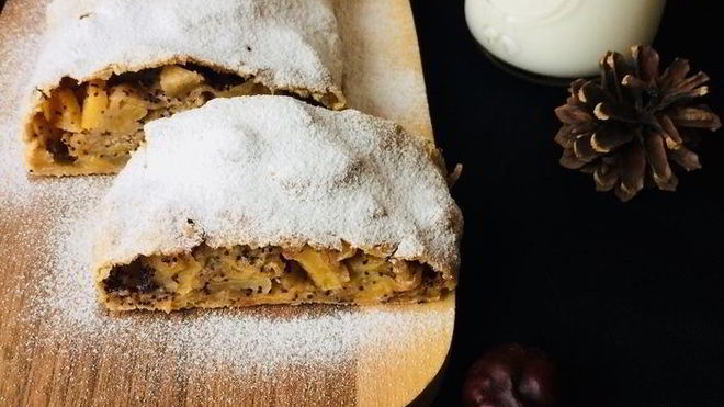 Рецепт штруделя с айвой, яблоками и маком