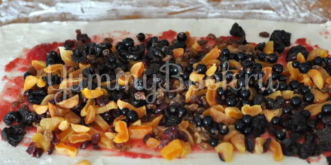 Рецепт штруделя с фруктами и сухофруктами
