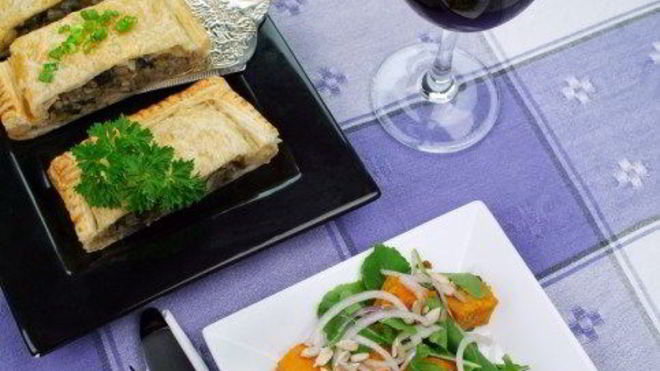 Рецепт штруделя с грибами и козьим сыром