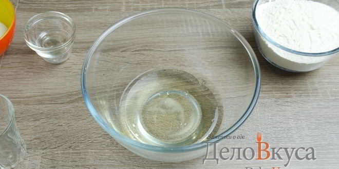 Рецепт штруделя с яблоками, изюмом и грецкими орехами