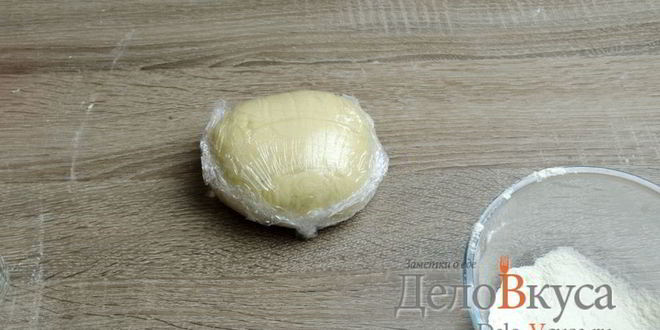 Рецепт штруделя с яблоками, изюмом и грецкими орехами