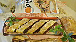 Рецепт Штруделя со свеклой, сыром и шпинатом