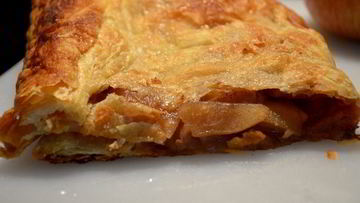 Рецепт Яблочного штруделя с корицей