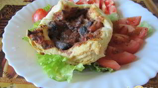 Рецепт Слоеных конвертиков с морским коктейлем