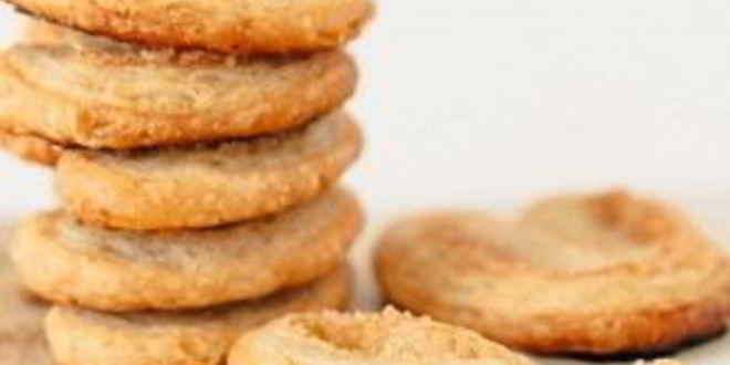 Рецепт слоек из слоеного теста с сахаром