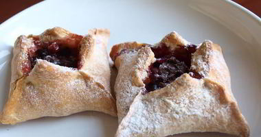 Рецепт Слоек с грушей и шоколадом