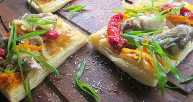 Рецепт Слоек с овощами и карпом