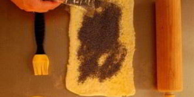 Рецепт слоек с сыром и маком